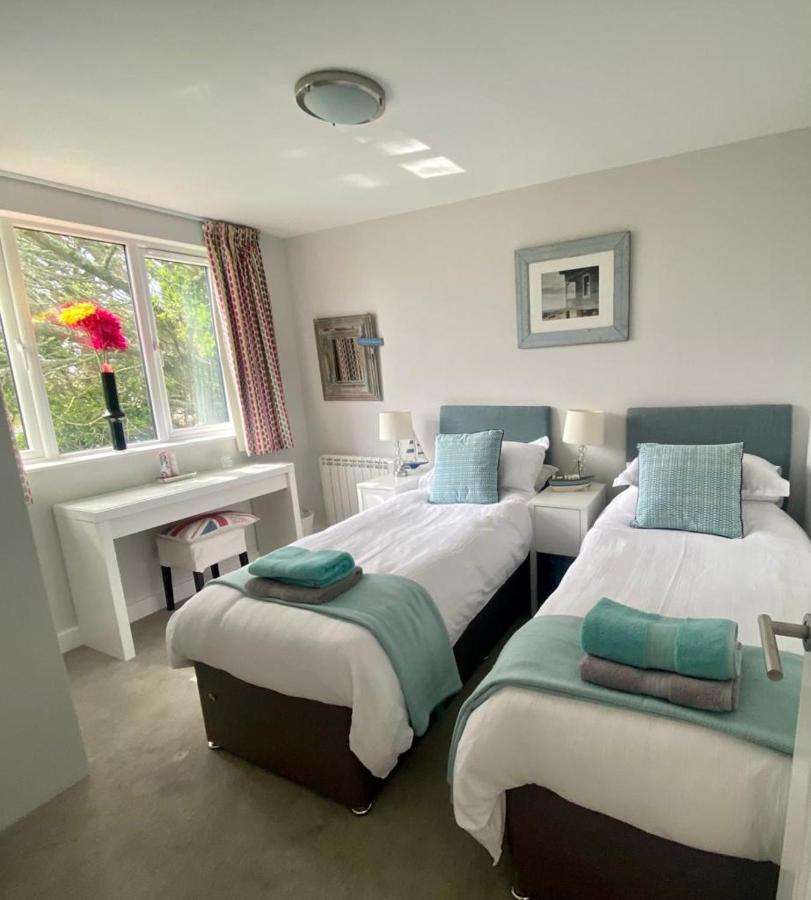 2 Bedroom Cottage Sleeps 4, With Pool Use, Sennen Eksteriør bilde